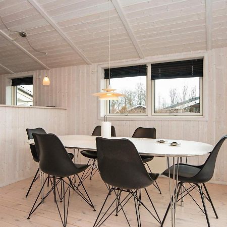 Three-Bedroom Holiday Home In Juelsminde 18 Sonderby  Екстериор снимка